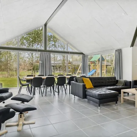 Holiday home Human