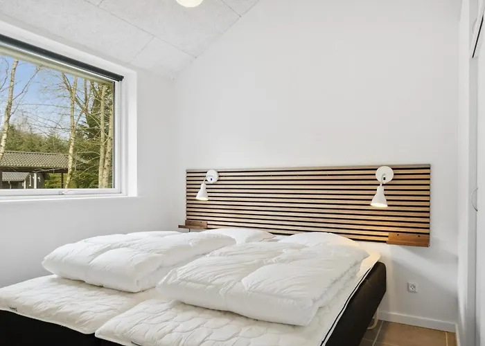 Human - 10-5km From The Sea By Interhome